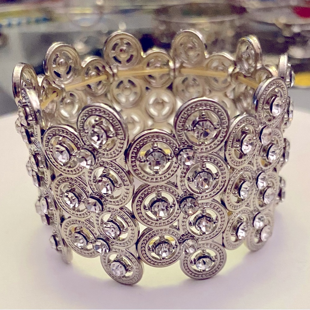 Gorgeous bracelet